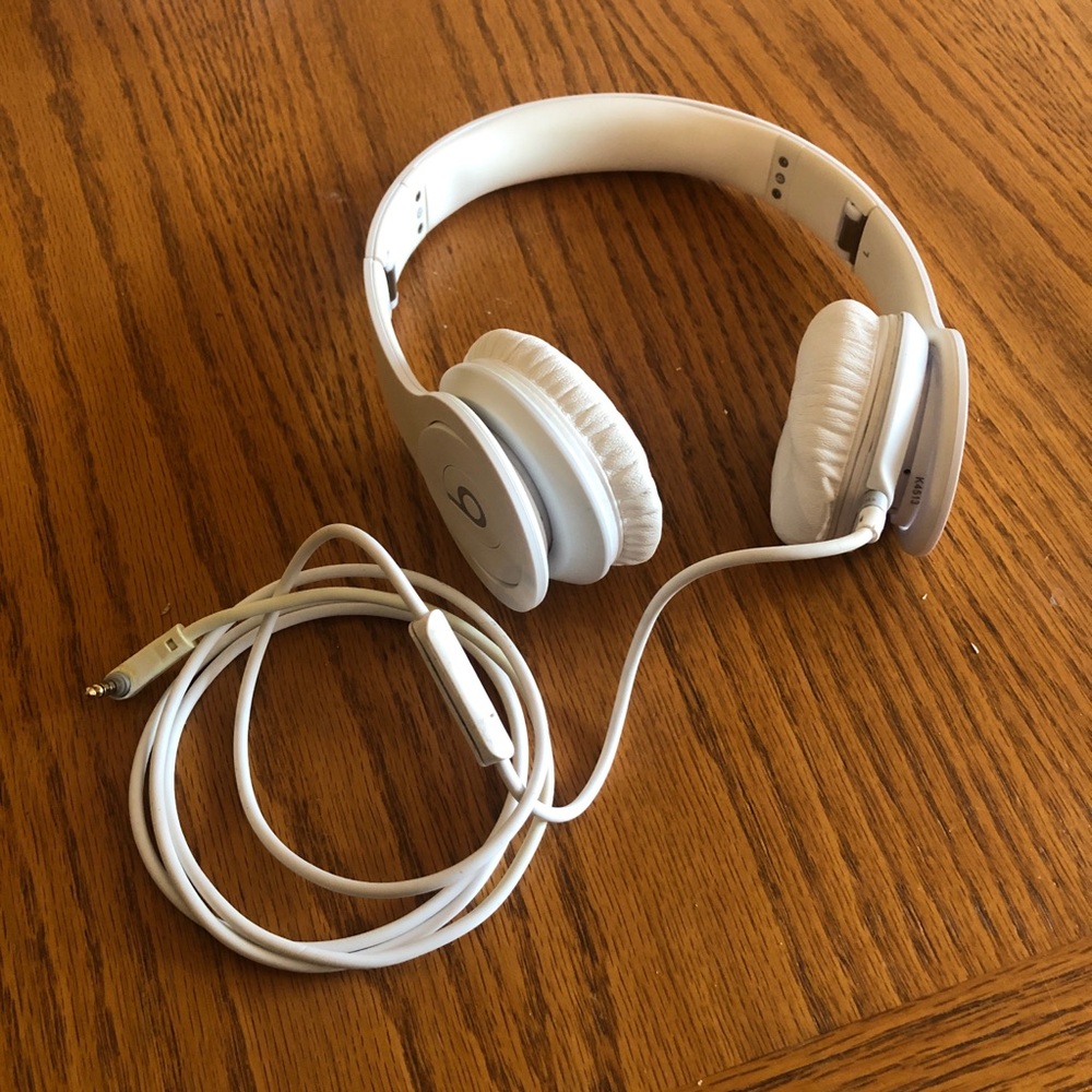 Beats by Dre Solo HD Headphones (Wired)